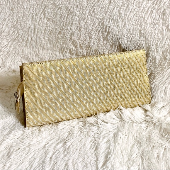 🎉Host Pick!🎉💥BOGO💥RANES Women’s Gold Gilded Bohemian Indian Style Clutch - Picture 4 of 12